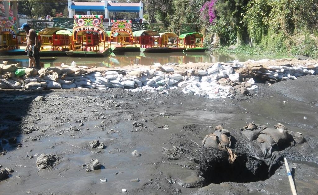 La delegación Xochimilco informó que el nivel de agua del canal de Zacapa bajó por una abertura de 3 metros. (Foto: cortesía Delegación Xochimilco)