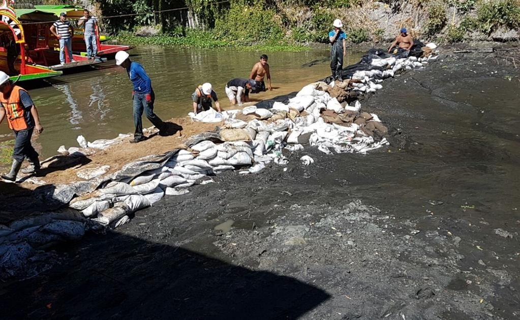 Se procedió a revisar las esclusas que controlan dichos niveles,  las cuales se encontraron funcionando con normalidad, informó PC (Foto: cortesía Delegación Xochimilco)
