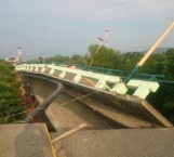 Colapsa puente en el Istmo tras el sismo de este día
