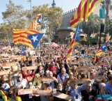 Cataluña pone a España en crisis política