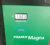 Rebasa gasolina 13 pesos por litro