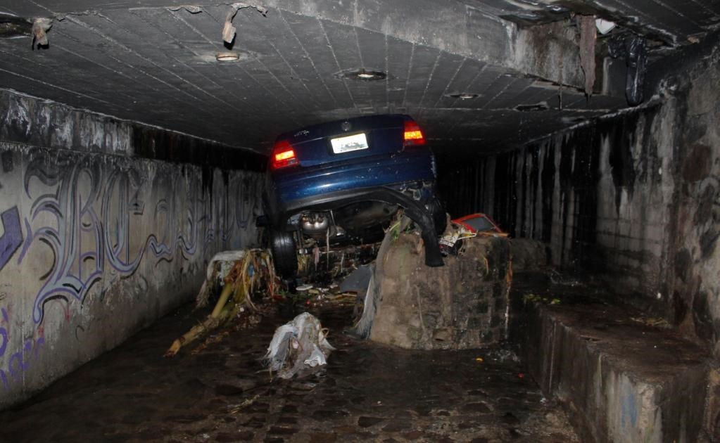 También se suspendió el servicio de la Línea 1 del tren ligero debido a una inundación (Foto: Jorge Alberto Mendoza / EL UNIVERSAL)