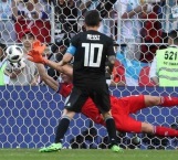 Messi falla penal y Argentina no puede con Islandia