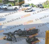 Se impacta moticicleta contra auto, en Reynosa