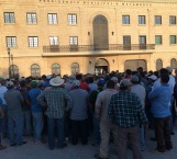 Protestan trabajadores del Ayuntamiento en Matamoros