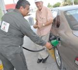 Urge a empresarios que baje precio de la gasolina en frontera
