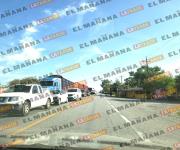 Incendio de pipa de Titsa provoca cierre de carretera Victoria-Matamoros en Las Norias