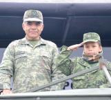 Honran con ‘soldado honorario por un día’ a Brandon Axel Martínez