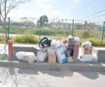 Otra vez tiran basura en el Parque Lineal