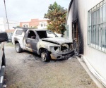 Condena Salud la quema de una camioneta pick up