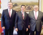 Designa EPN gobernador del Banxico