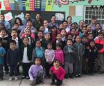 Dan festejo de reyes a niños de casa hogar