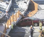 Suman seis muertos en colapso de puente