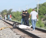 Arrollado por el tren por oír música