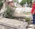 Abandonan sepulturas en el Municipal