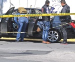 Abandonan 6 cadáveres en un vehículo en Neza