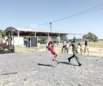 Disfrutan familias de quinto paseo dominical en cuartel