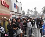 Abren tiendas a los cazadores de ofertas por ´Black Friday´