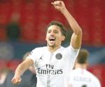 Pone PSG al United contra las cuerdas