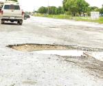 Abundan baches en Valle Hermoso