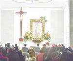 Cantan las mañanitas a la Virgen de Guadalupe