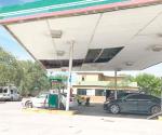 Gasolinera abandonada se convierte en peligro