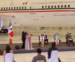 Exhibe AMLO avión