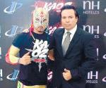 ¡Komander es luchador exclusivo!