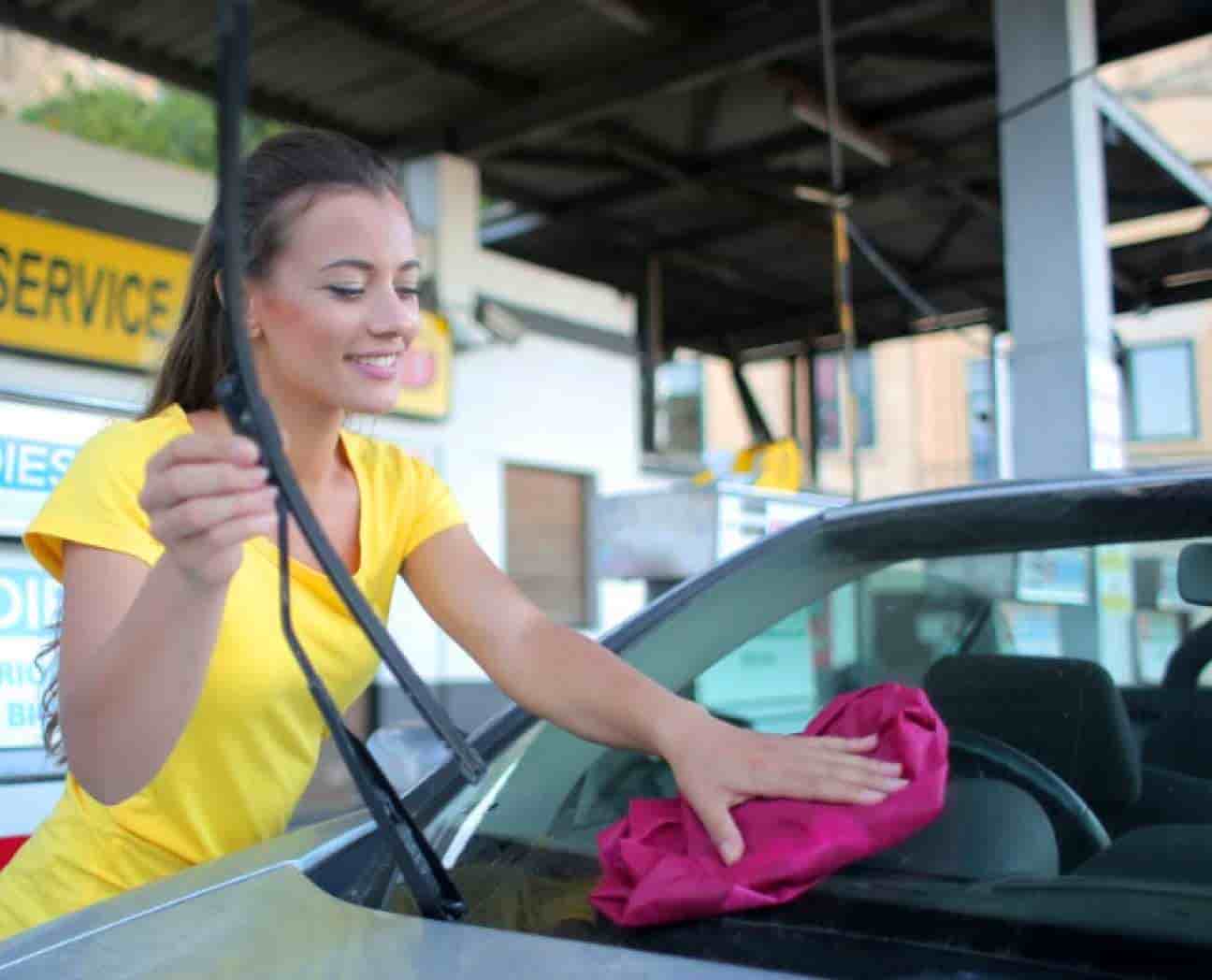 Cómo cuidar el estado de las escobillas del coche?