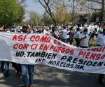 Marchan en respaldo a Cabeza de Vaca