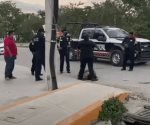 Muere mujer al ser sometida por policías en Tulum