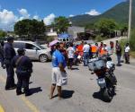 Manifestantes demandan servicio de agua potable