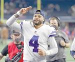 Prescott, de regreso a casa con un triunfo