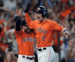 CORREA Y ÁLVAREZ AMPLÍAN LA VENTAJA DE ASTROS DE HOUSTON