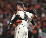 GIGANTES BLANQUEAN A DODGERS EN JUEGO 1