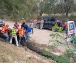 Aplasta barda a 2 trabajadores