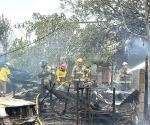 Fuego acaba con vivienda