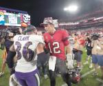 Cuervos remontan y superan a Brady y los Bucaneros