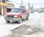 Lluvias dañan a obras viales