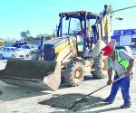 Intensifican bacheo