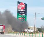 Gasolinera cerca de incendio