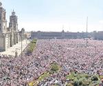 Ola pintó de rosa al Zócalo