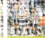 Newcastle está a un paso de la ´Champions´