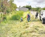 Limpian los desagües por llegada de lluvias