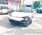 Destruye su auto deportivo