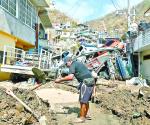 Aumenta a 49 cifra de muertos en Acapulco