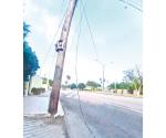 Derriban cableado en avenida Sonora