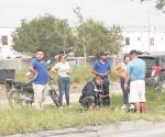 Choca un motociclista con lámpara mercurial