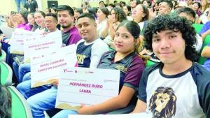 Abren registro para becas a estudiantes