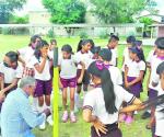 Reforestan escuelas